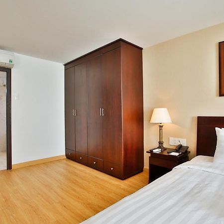 Aluna Ben Thanh Hotel Хошимин Экстерьер фото